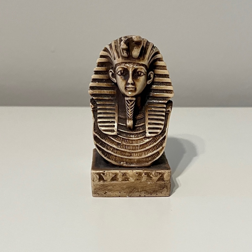 Vintage Egyptian Pharaoh Tutankamun Statue Hand-Crafted in Egypt Stone Statue